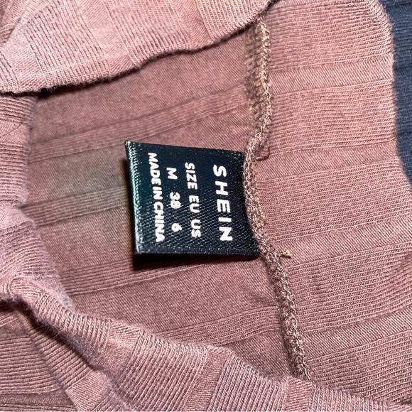 Black and brown set of two different tops medium size - Picture 3 of 3